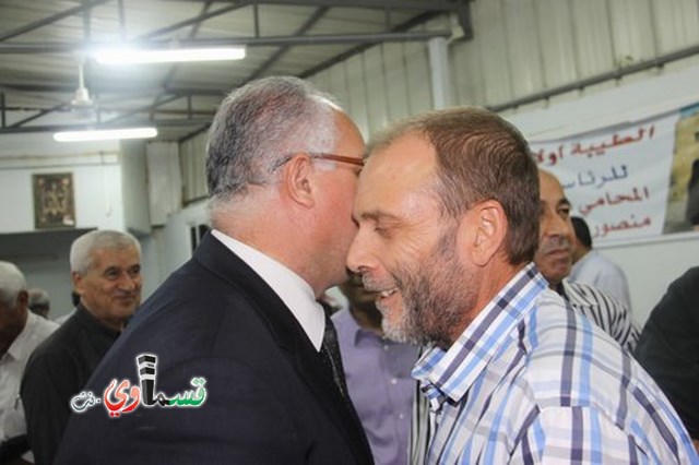 الطيبة: وفد من لجنة المتابعة في زيارة تهنئة للمحامي شعاع منصور